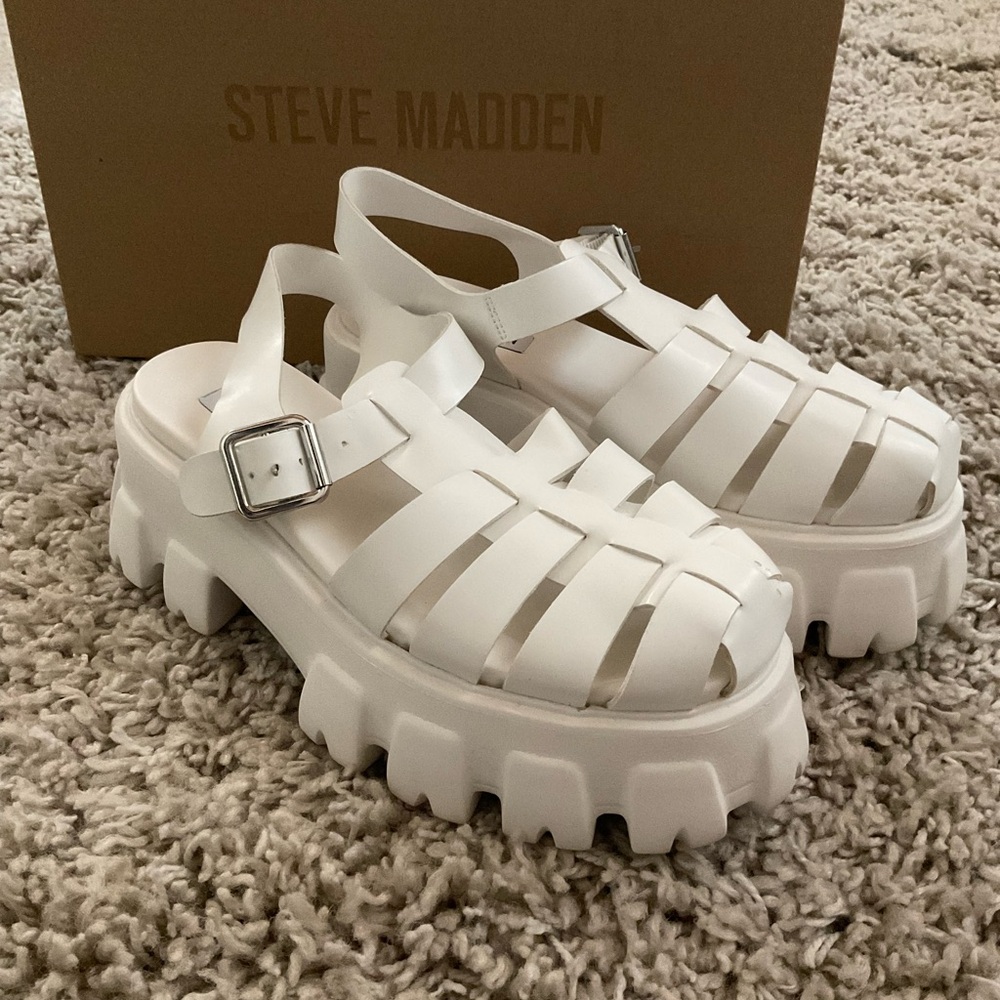 Steve Madden White Chunky Sandals